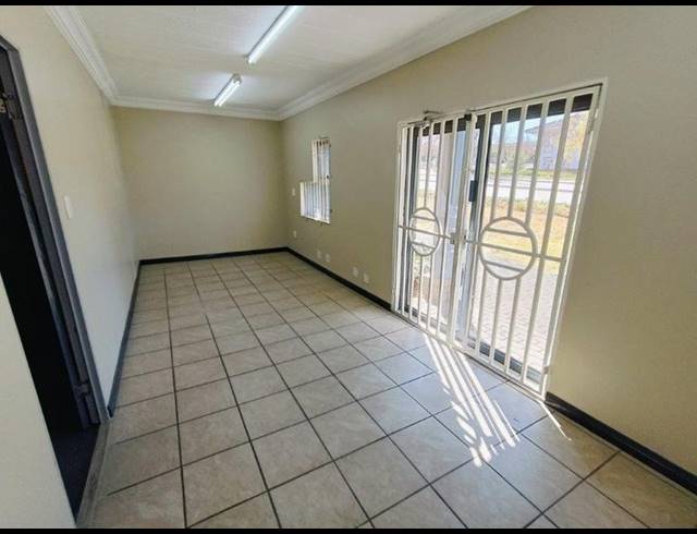 INDUSTRIAL PROPERTY TO RENT IN RANDJESPARK